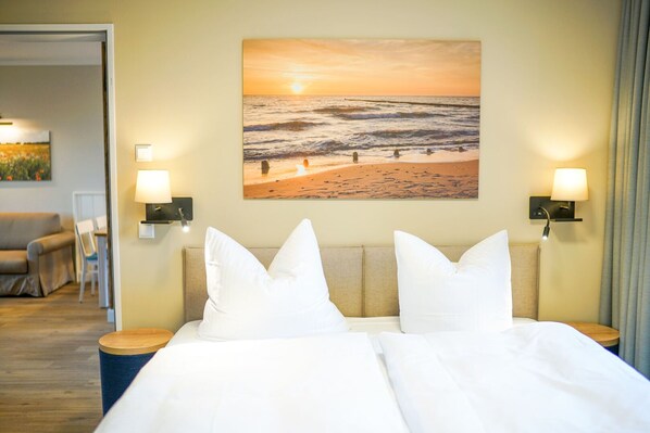 1 bedroom, Internet - Bright Top-Floor Suite with Large Rooftop Terrace and Harbor View (Rankwitz)