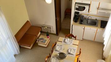 Apartment, 2 Bedrooms | Living area | TV, ping pong