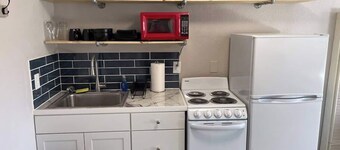 We at hope to provide you with a great modern style stay in downtown Albuquerque