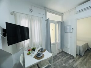 1 quarto, ferros/tábuas de passar roupa, Wi-Fi de cortesia