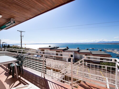 Comfortable Apartment Panoramic View in Roses