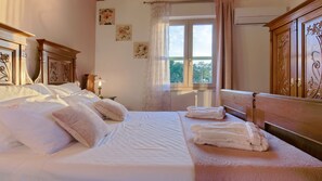 4 dormitorios, tabla de planchar con plancha, wifi gratis y ropa de cama