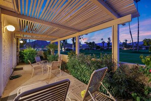 Terrace/patio - Monthly Golf Condo with Pool (Indian Wells)