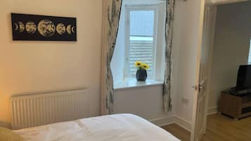 1 chambre, bureau, Wi-Fi gratuit, draps fournis