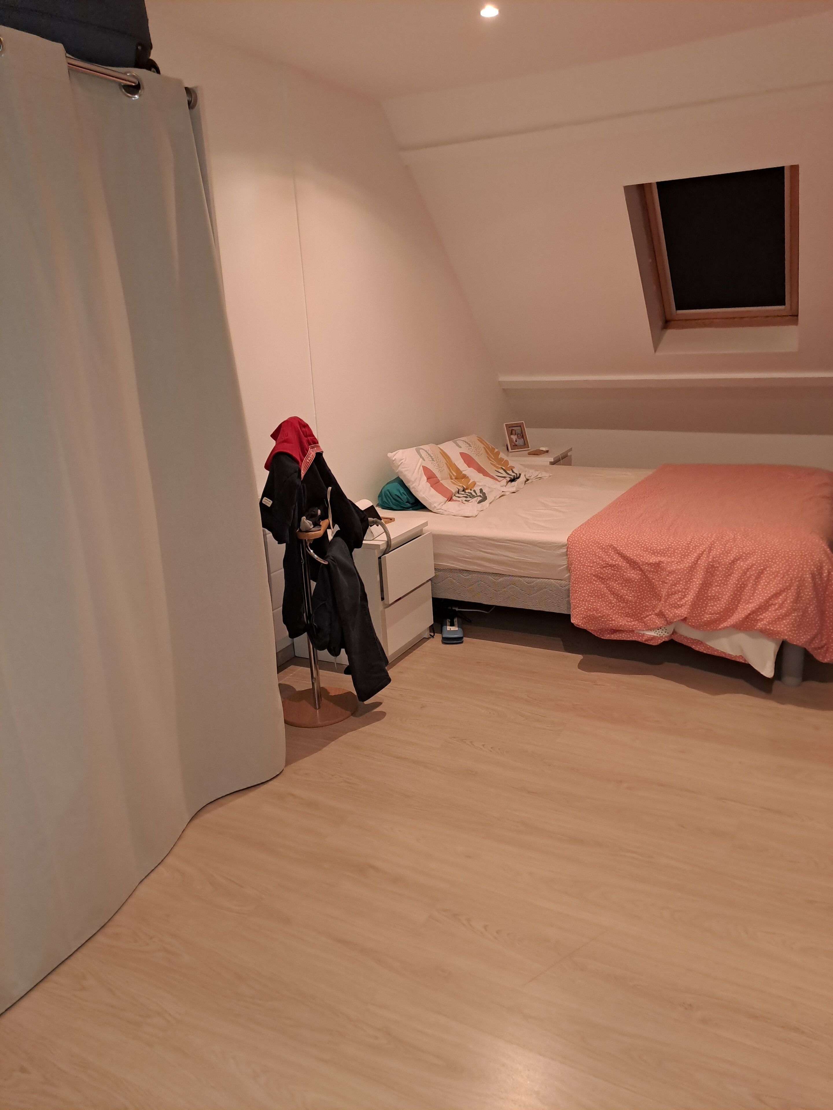 5 chambres, fer et planche à repasser, Wi-Fi