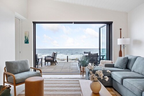 Beachfront Luxury Suite #19 at THE BEACH HOUSE