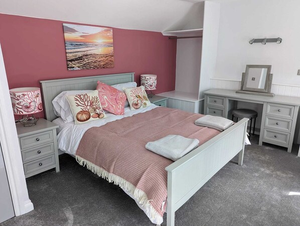 أغطية فراش متميزة وبديكورات فريدة لكل غرفة وطراز فريد لكل وحدة ومكتب