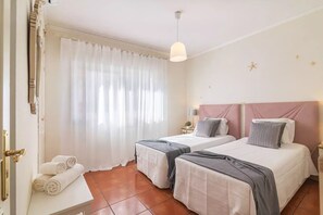 2 bedrooms, WiFi, bed sheets - Vilamoura M.m. Holidays T2 (Quarteira)