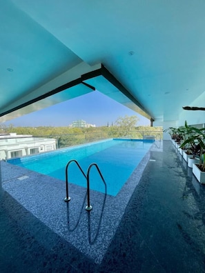 Rooftop pool