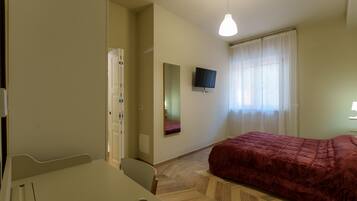 4 bedrooms, WiFi, bed sheets