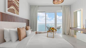 4 chambres, coffres-forts dans les chambres, bureau, rideaux occultants