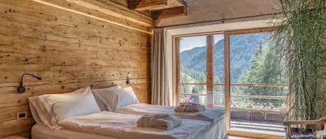 10 chambres, draps fournis