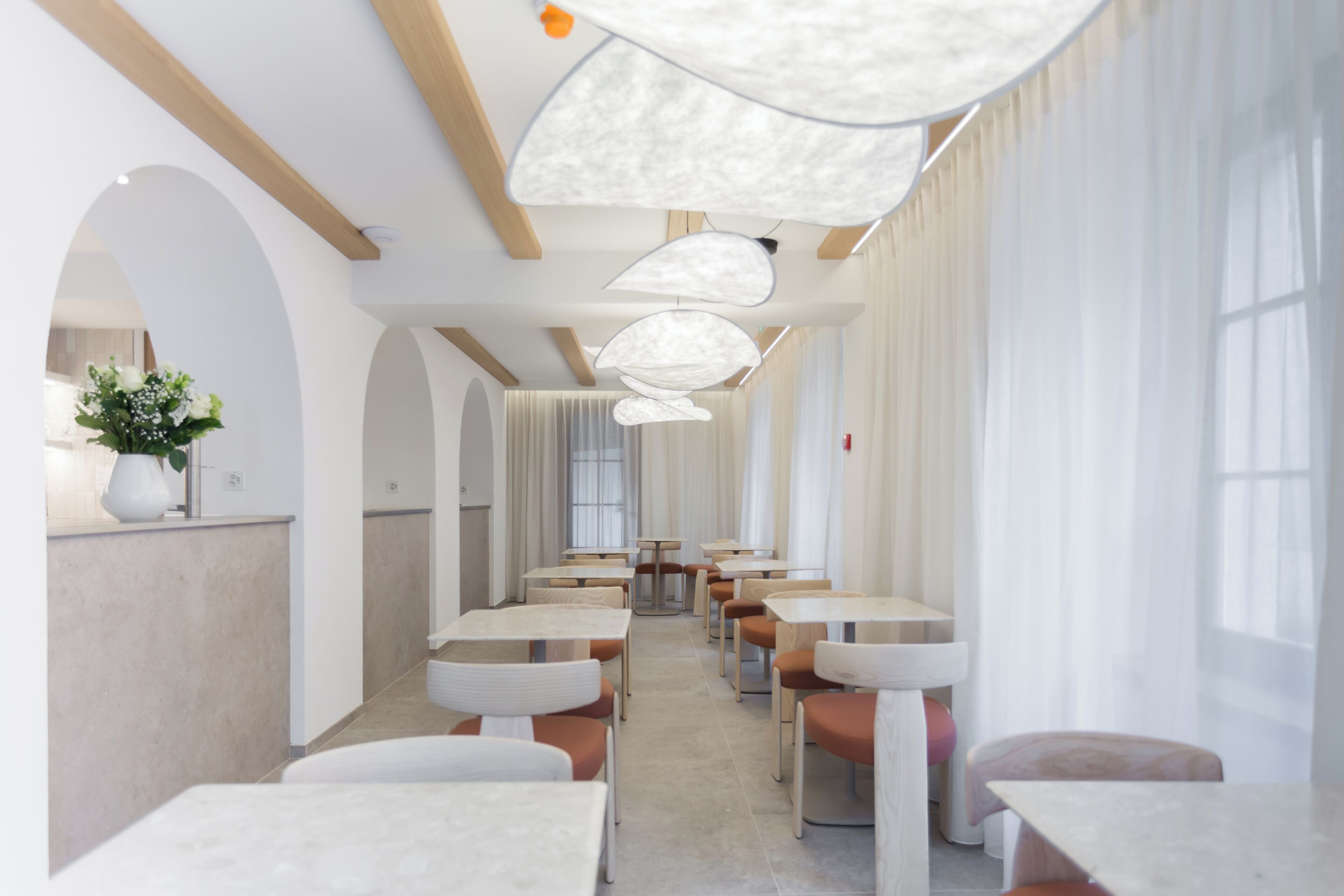 Daily buffet breakfast (CHF 30 per person)