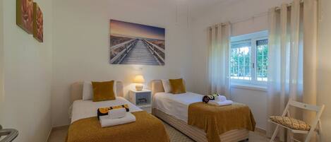 2 bedrooms, WiFi, bed sheets