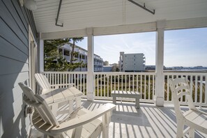 Property grounds - Stunning 3 Bedroom Condo with Bayviews! (Ocean City)
