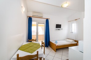 Apartment, 1 Bedroom, Balcony, Garden View | 2 bedrooms