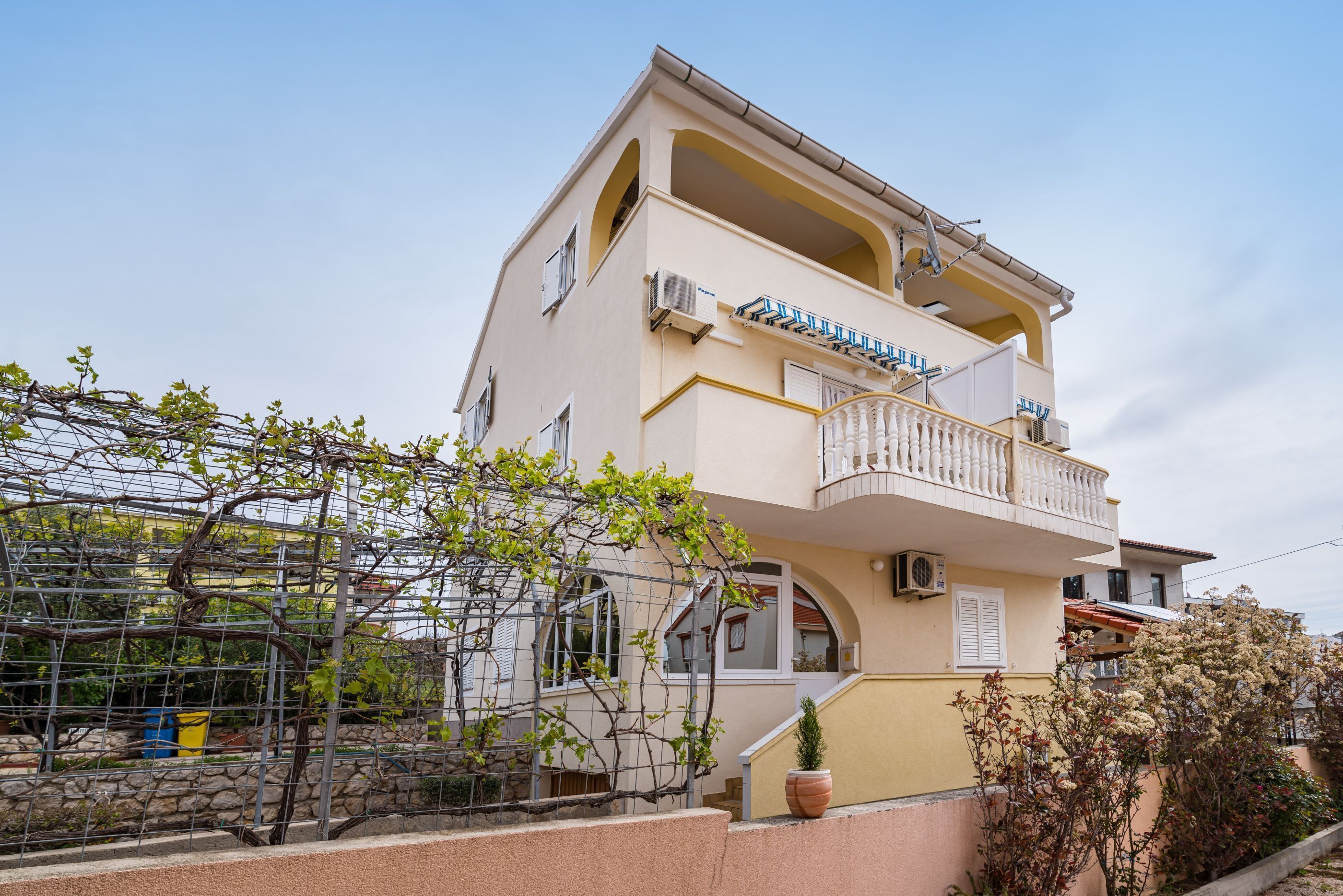 Apartment, 1 Bedroom, Balcony, Garden View | Exterior