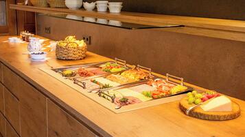 Gratis morgenmadsbuffet hver dag