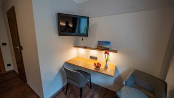 Standard Room | 1 bedroom, free WiFi