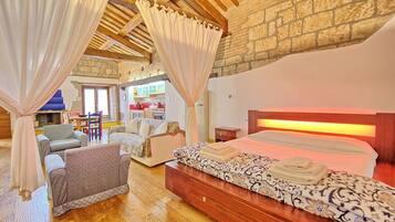 1 camera, ferro/asse da stiro, Wi-Fi, lenzuola