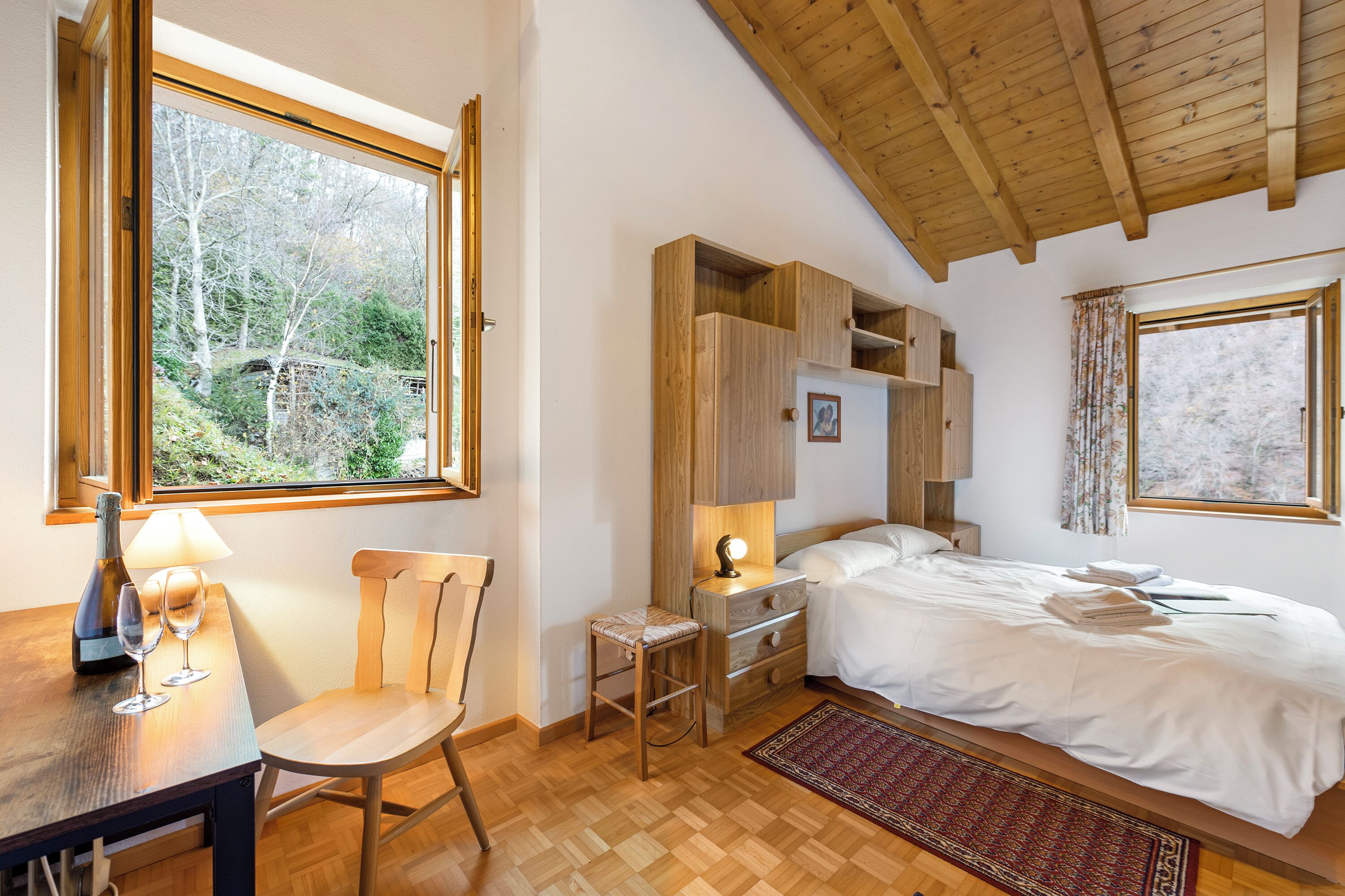 2 habitaciones, wifi gratis y ropa de cama 