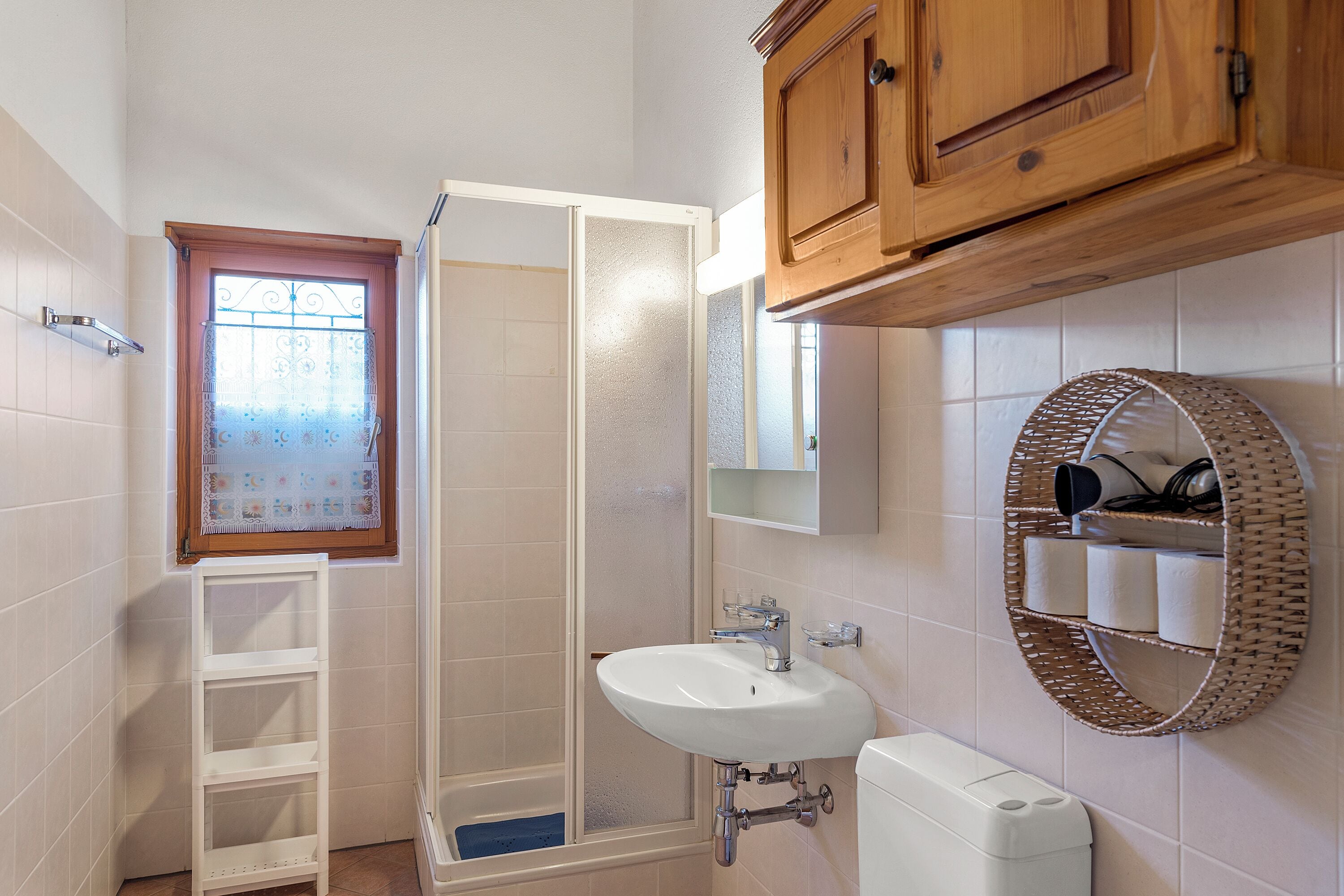 Rumah Standar, beberapa kamar, tepi gunung (Casa Lara) | Kamar mandi | Shower, pengering rambut, handuk, dan sabun