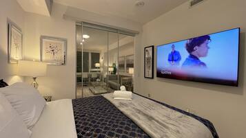 1 chambre, fer et planche à repasser, Wi-Fi, literie fournie