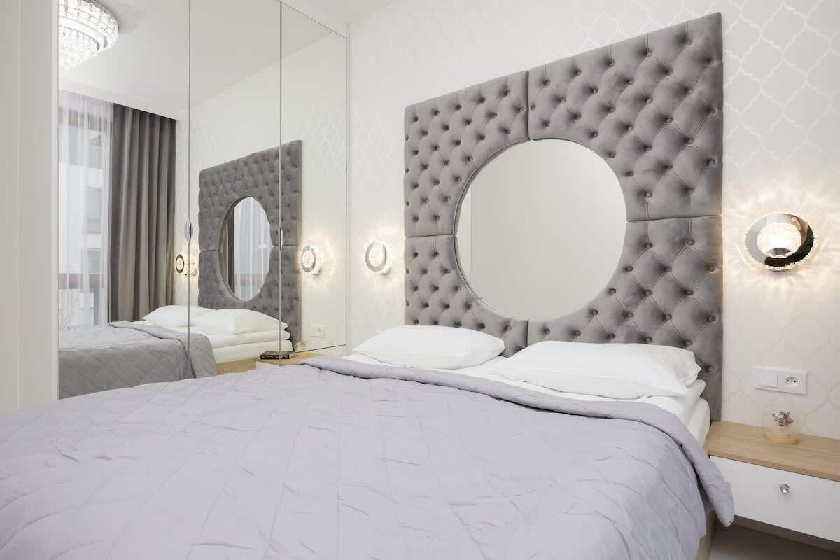 1 dormitorio, tabla de planchar con plancha, wifi y ropa de cama