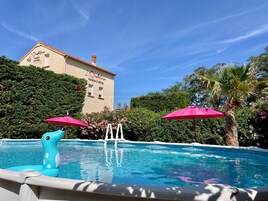 Seasonal outdoor pool, pool umbrellas, sun loungers