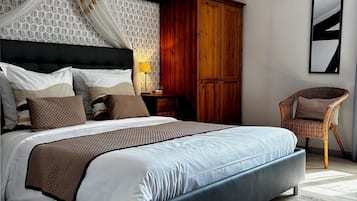 Double Room (Jaures) | Free WiFi, bed sheets