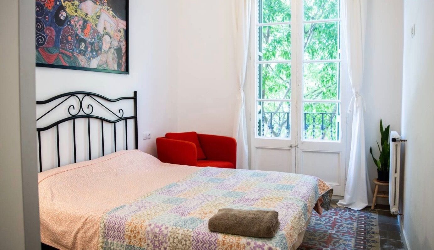 2 chambres, fer et planche à repasser, Wi-Fi, draps fournis