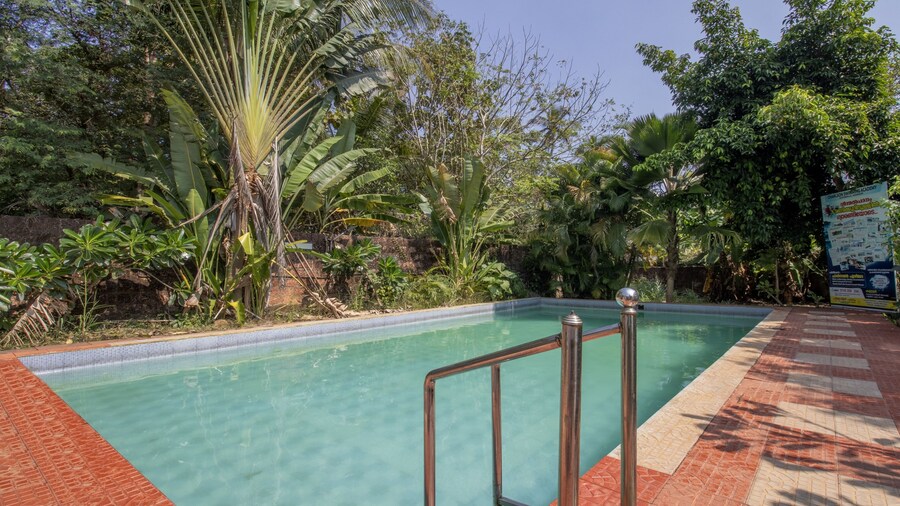 Treebo Sadhoo Heritage