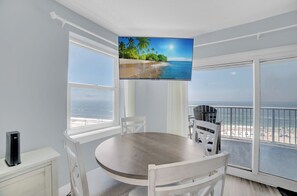 Dining - Tradewinds 701 by Liquid Life (Orange Beach)