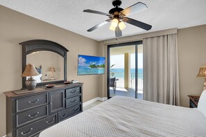 3 bedrooms, iron/ironing board, WiFi, bed sheets - Gulf Front Condo | Outdoor+Indoor Pools! (Orange Beach)