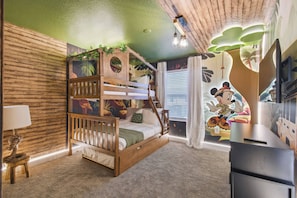 4 chambres, fer et planche à repasser, lit de bébé portatif, Wi-Fi