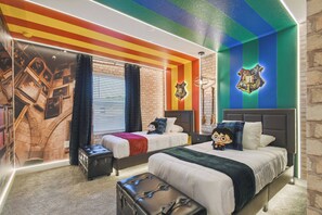 4 makuuhuonetta, silitysrauta/-lauta, vauvan matkasänky, Wi-Fi