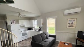 Living area - Hardy's Parlee Beach Chalet #4 (Shediac)