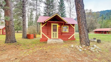 Apartment (0 Bedroom) | Front of property