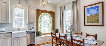 Historic Charnwood Guest House- 1 Mile to Downtown