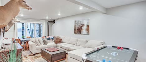 House (3 Bedrooms) | Front of property