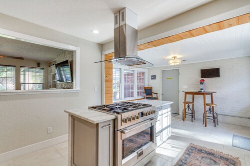 Pensacola Home in Historic East Hill Neighborhood