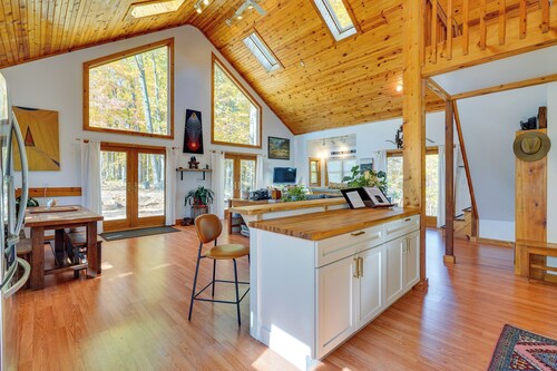 Delaware 'wooded River Retreat' w/ Views & More