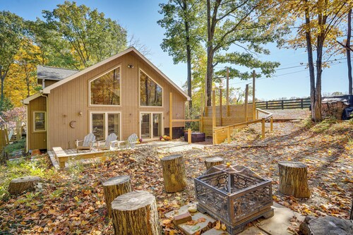 Delaware 'wooded River Retreat' w/ Views & More