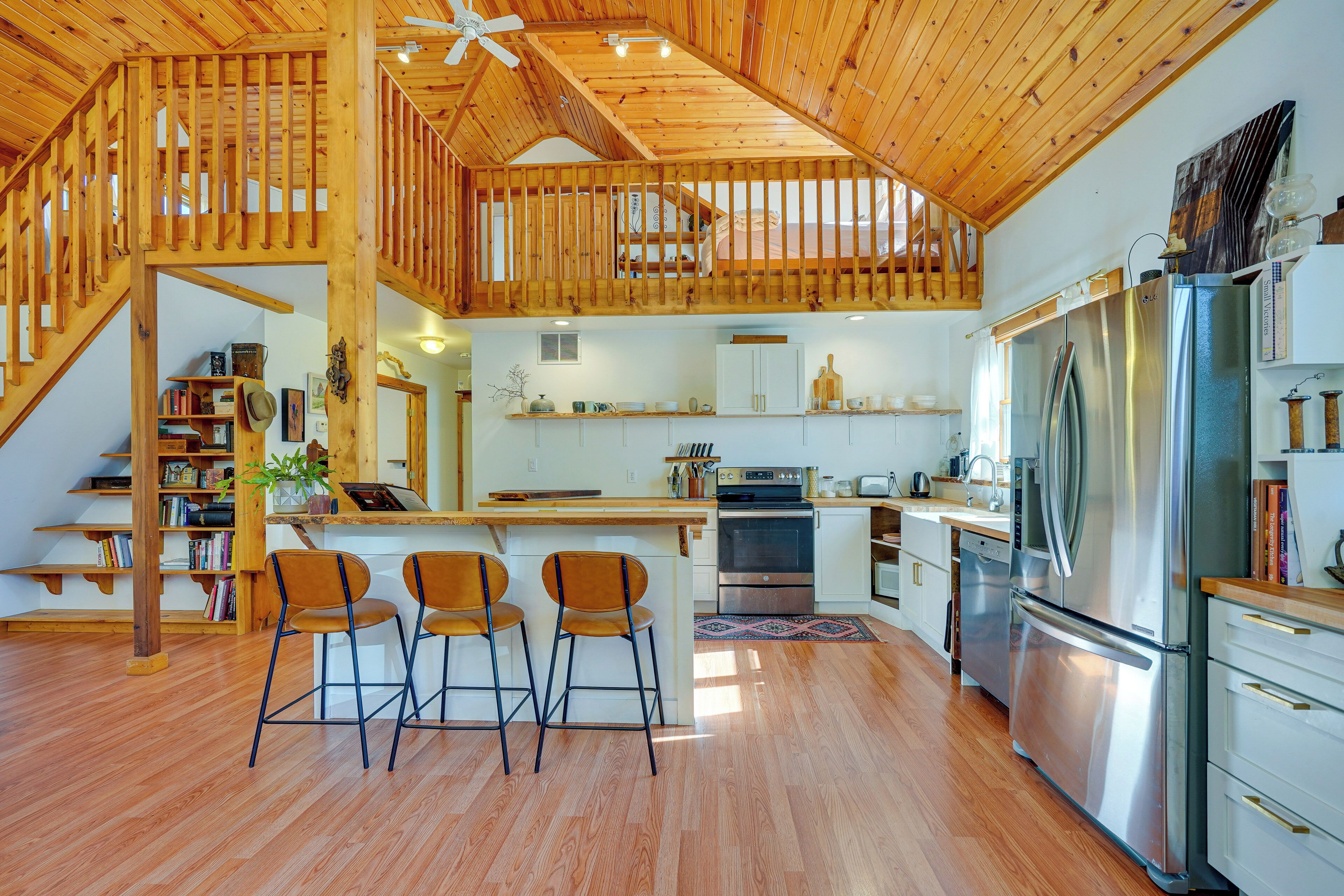 House (2 Bedrooms) | Interior