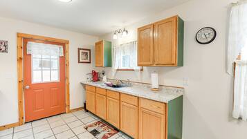 House (1 Bedroom) | Interior