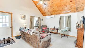 Rumah (1 Bedroom) | Interior