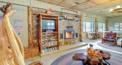 Quaint Deborgia Retreat: Black Diamond Guest Ranch