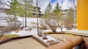 Apartment (0 Bedroom) | Interior