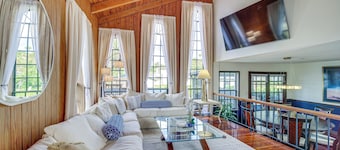 Moon Beach Manor w/ Private Pool & Hot Tub!