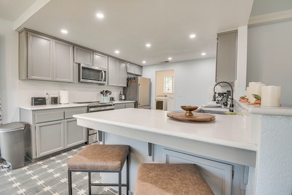 House (3 Bedrooms) | Interior - Bright + Cozy Mariposa Getaway: 46 Mi to Yosemite! (Mariposa)